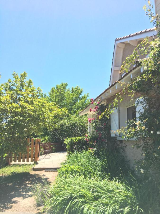Maison D'Hotes L'Escale Du Loup Blanc Maringes Exterior foto